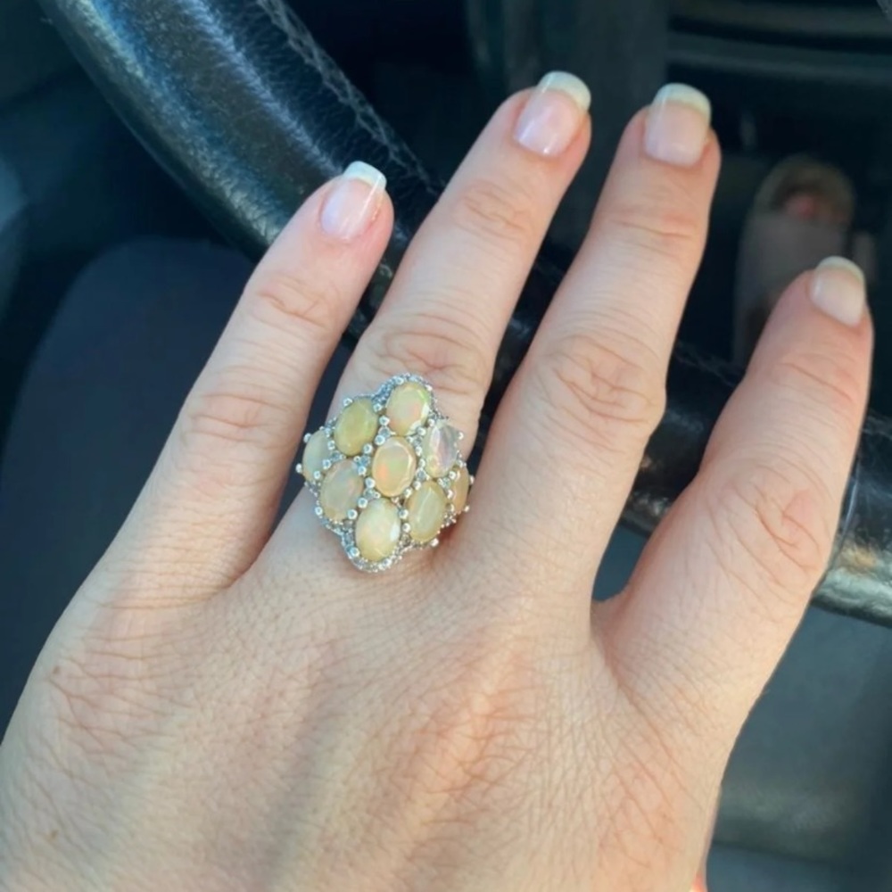Good used condition 925 opals ring